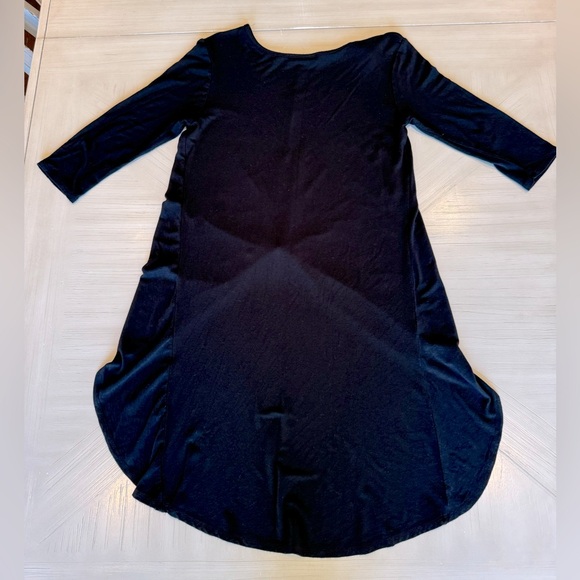 Kim & Cami Half Sleeve High-Low Hem Knotted Front Tunic – Black, Size Small - Picture 14 of 15